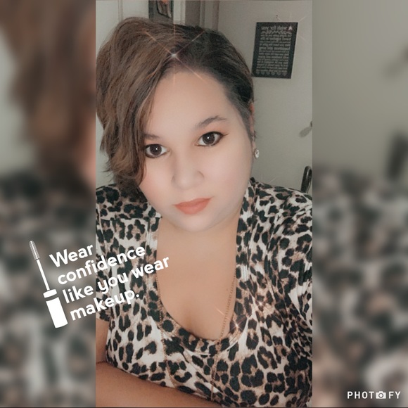 Meet your Posher, Erika - Picture 3 of 10